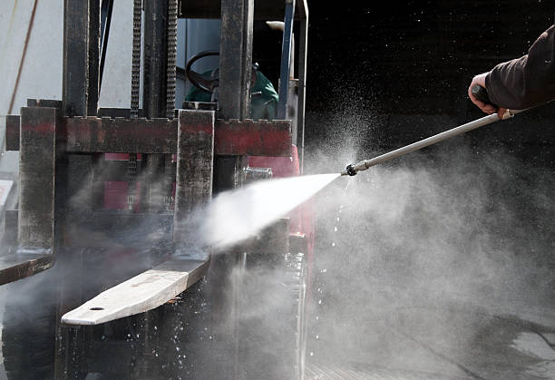 Best Parking Lot and Garage Cleaning  in New Kensington, PA